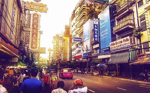 5 reasons why you should invest in bangkok!