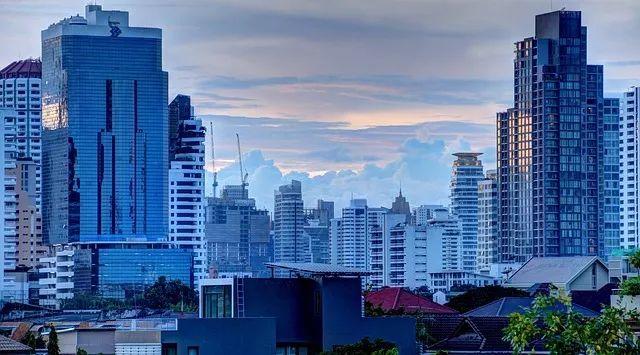 5 reasons why you should invest in bangkok!