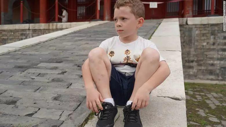 how an 8-year-old boy became a viral icon in china?