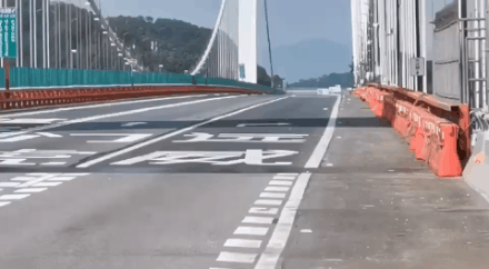 terrifying moment! bridge in china shakes up & down like waves!