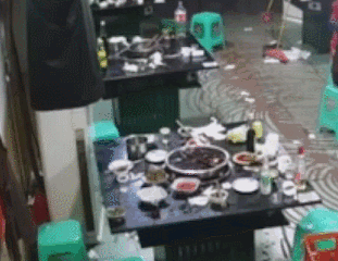 omg! hot pot explodes after dropping this in soup